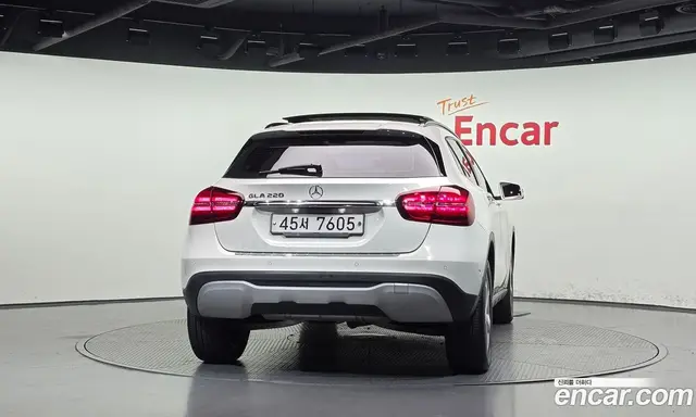 Mercedes-Benz GLA-Class 2017 2.0 АКПП, миниатюра 4