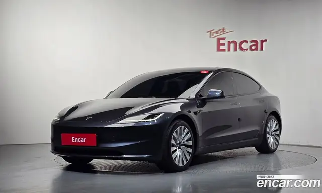 Tesla Model 3, 2024, 28 540 км
