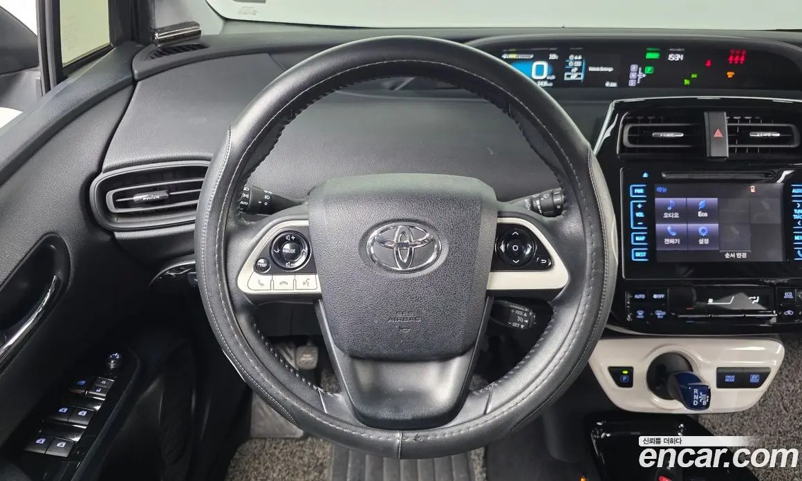 Toyota Prius 2018 1.8 АКПП, фото 13