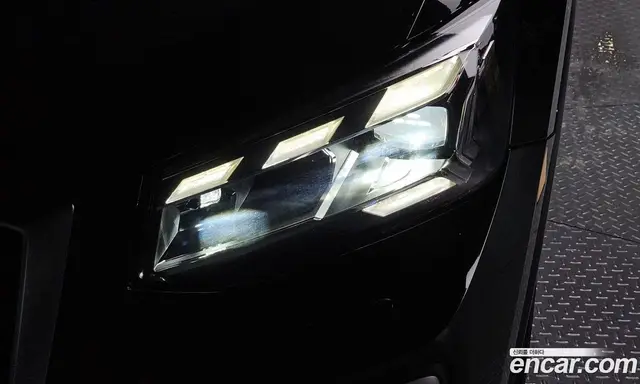 Audi Q2 2023 2.0 АКПП, миниатюра 7