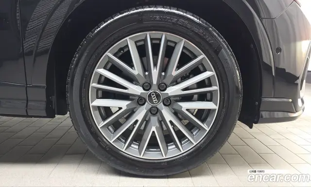 Audi Q3 2024 2.0 АКПП, миниатюра 7