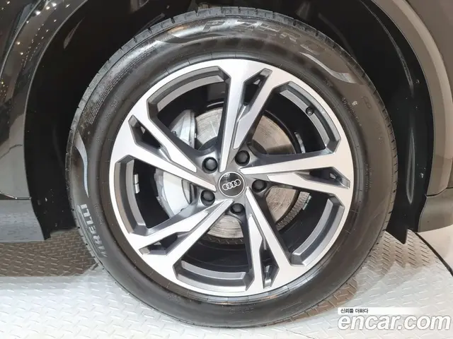 Audi Q6 e-tron 2026 0.2 АКПП, миниатюра 5