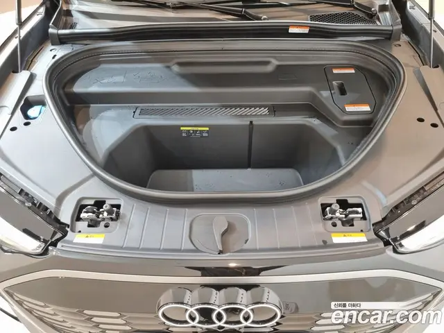Audi Q6 e-tron 2026 0.2 АКПП, миниатюра 6