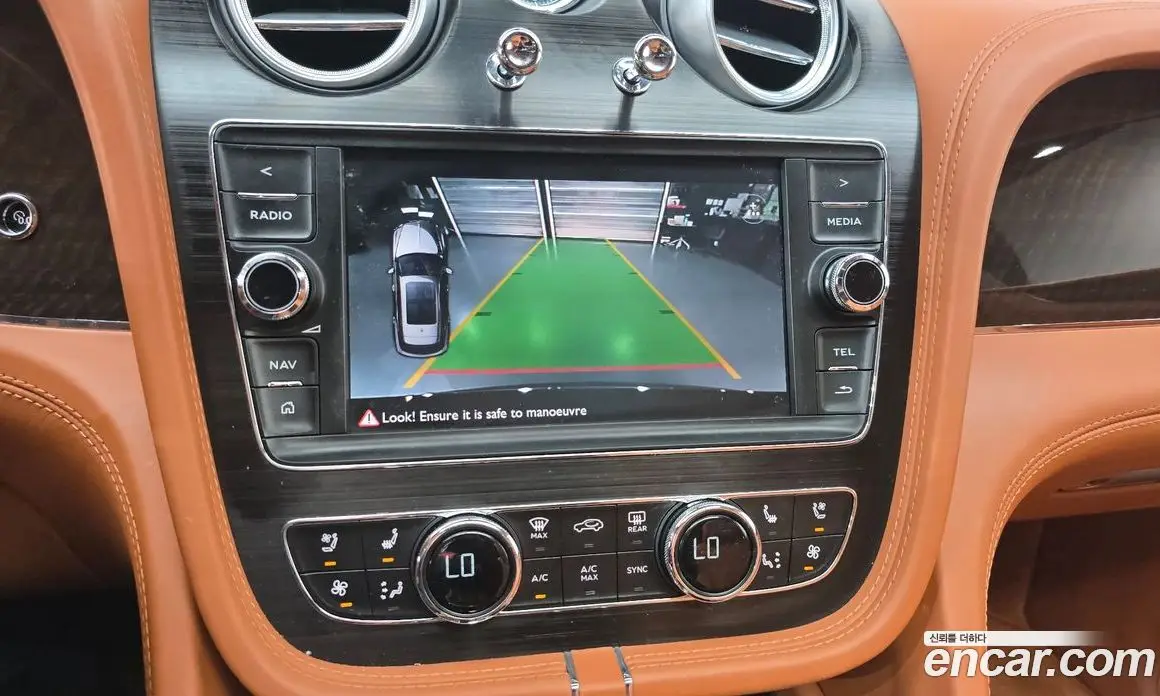 Bentley Bentayga 2018 6.0 АКПП, фото 16