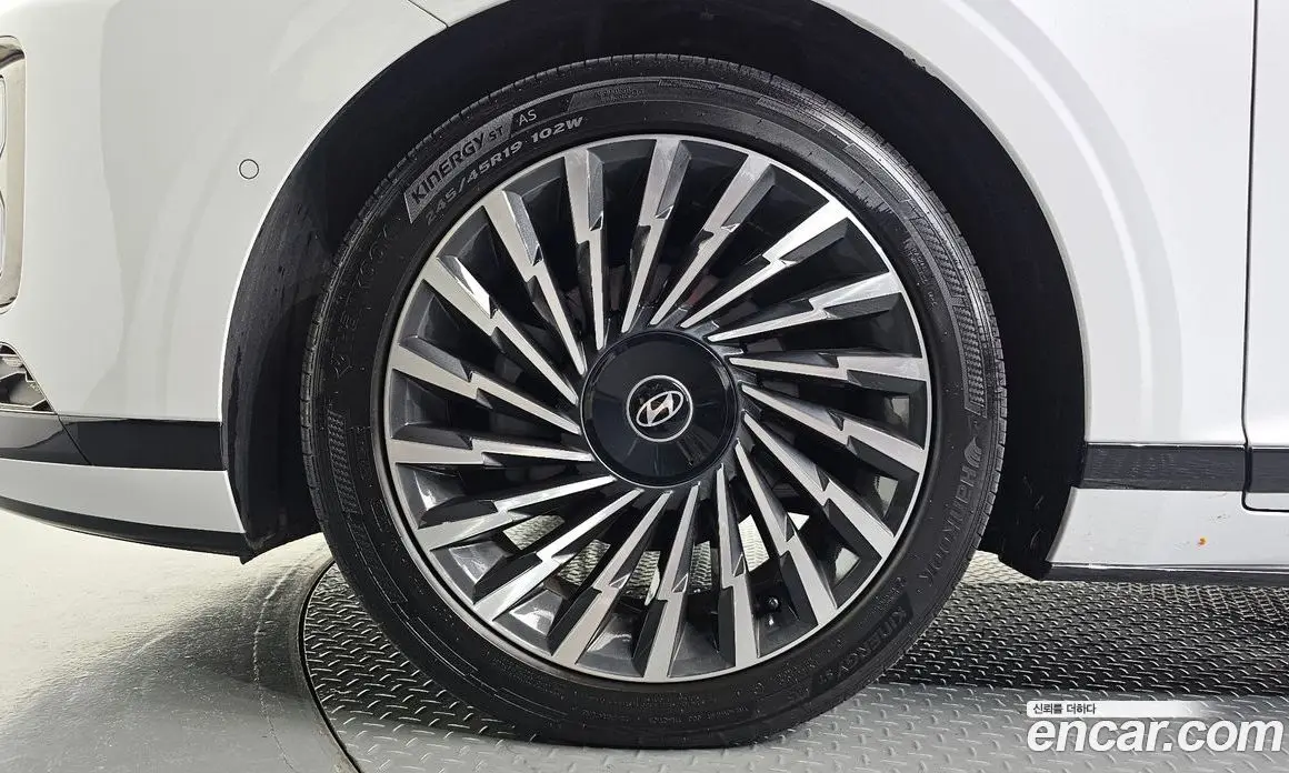 Hyundai Grandeur 2023 1.6 АКПП, фото 5