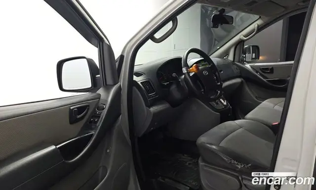 Hyundai Starex 2010 2.5 АКПП, миниатюра 10