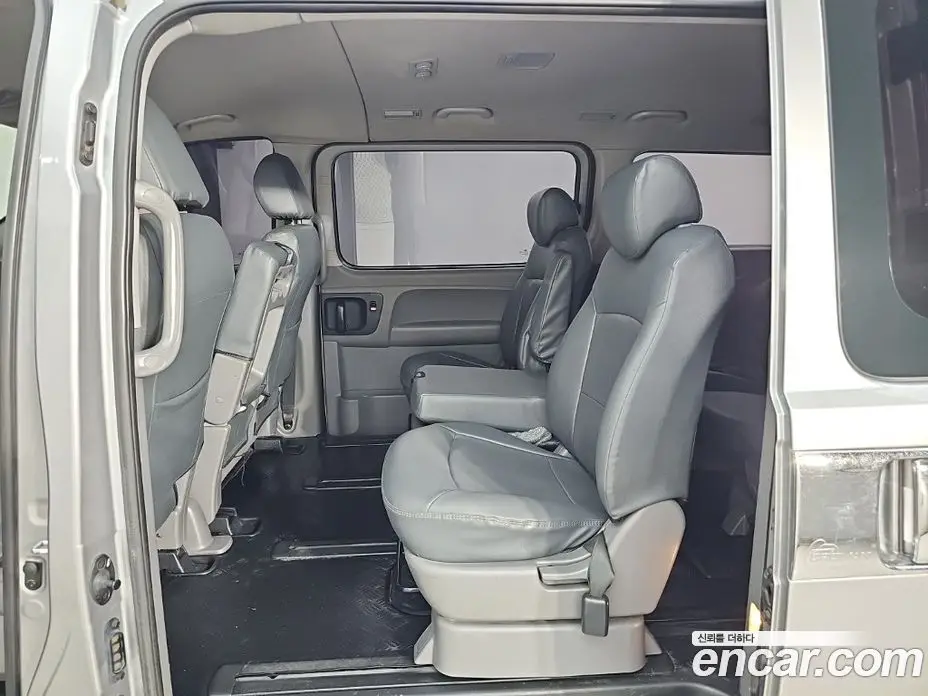 Hyundai Starex 2015 2.5 АКПП, фото 13