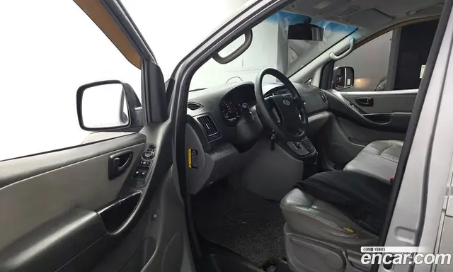 Hyundai Starex 2016 2.5 АКПП, миниатюра 10