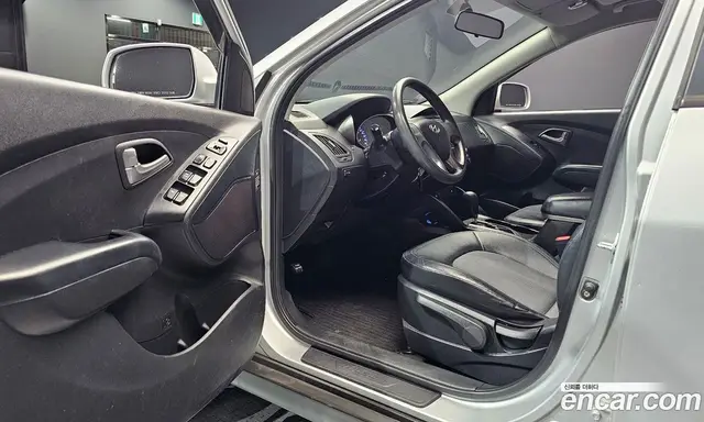 Hyundai Tucson 2009 2.0 АКПП, миниатюра 10