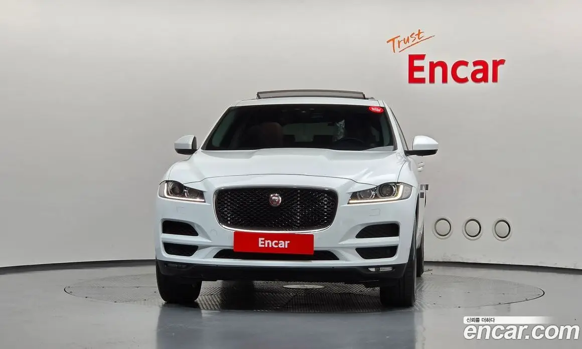 Jaguar F-Pace 2017 2.0 АКПП, фото 3