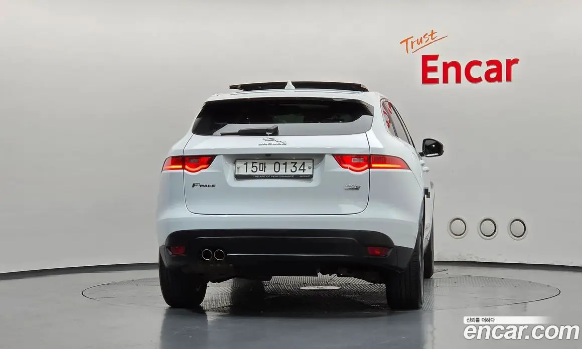 Jaguar F-Pace 2017 2.0 АКПП, фото 4