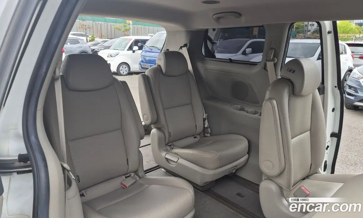 Kia Carnival 2016 2.2 АКПП, фото 18 Kia Carnival 2016 2.2 АКПП, фото 18
