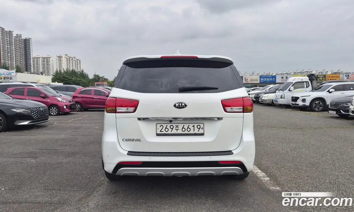 Kia Carnival 2016 2.2 АКПП, фото 5 Kia Carnival 2016 2.2 АКПП, фото 5