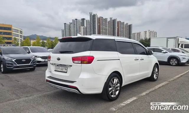 Kia Carnival 2016 2.2 АКПП, миниатюра 6 Kia Carnival 2016 2.2 АКПП, миниатюра 6