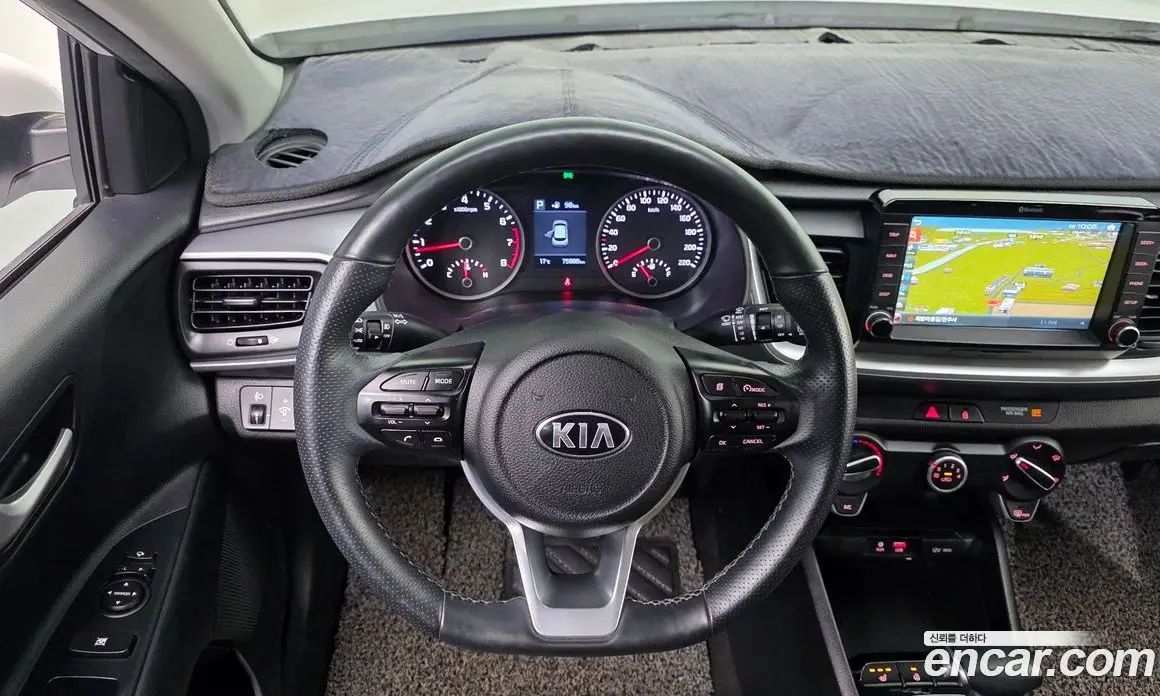 Kia Stonic 2018 1.4 АКПП, фото 14 Kia Stonic 2018 1.4 АКПП, фото 14