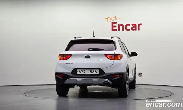 Kia Stonic 2018 1.4 АКПП, миниатюра 4 Kia Stonic 2018 1.4 АКПП, миниатюра 4