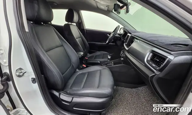 Kia Stonic 2018 1.4 АКПП, миниатюра 10 Kia Stonic 2018 1.4 АКПП, миниатюра 10