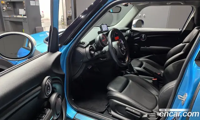 Mini Cooper 2014 1.5 АКПП, миниатюра 10