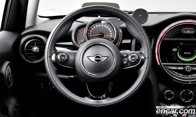 Mini Cooper 2018 1.5 АКПП, миниатюра 12