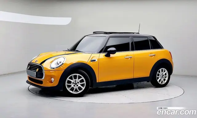 Mini Cooper 2018 1.5 АКПП, миниатюра 3
