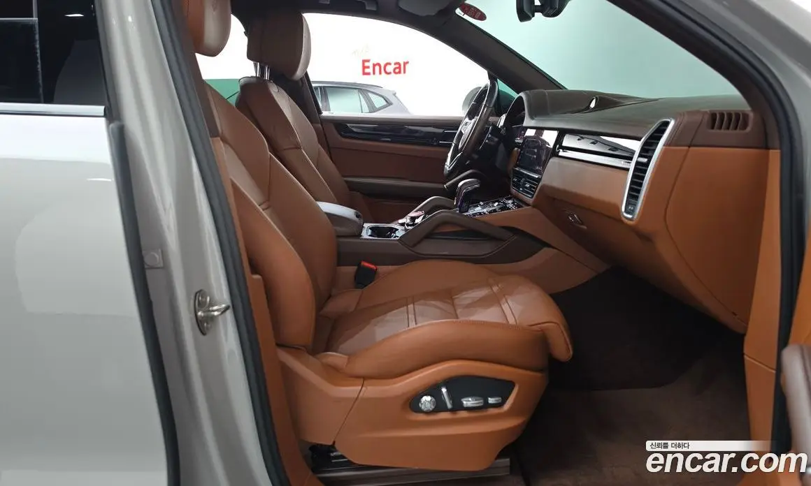 Porsche Cayenne 2021 3.0 АКПП, фото 16