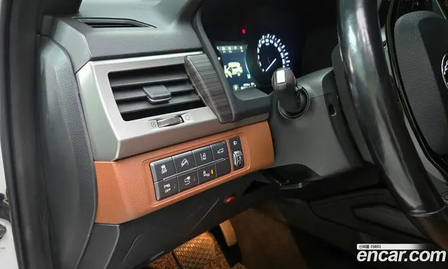 SsangYong Rexton 2017 2.2 АКПП, миниатюра 9