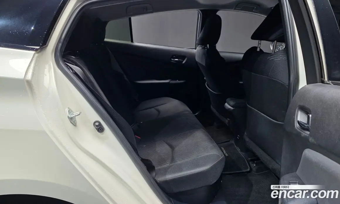 Toyota Prius 2017 1.8 АКПП, фото 18