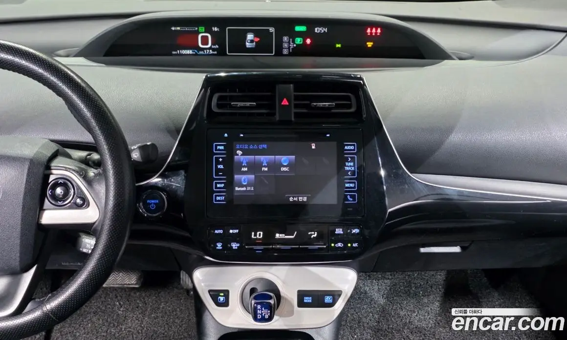 Toyota Prius 2017 1.8 АКПП, фото 20