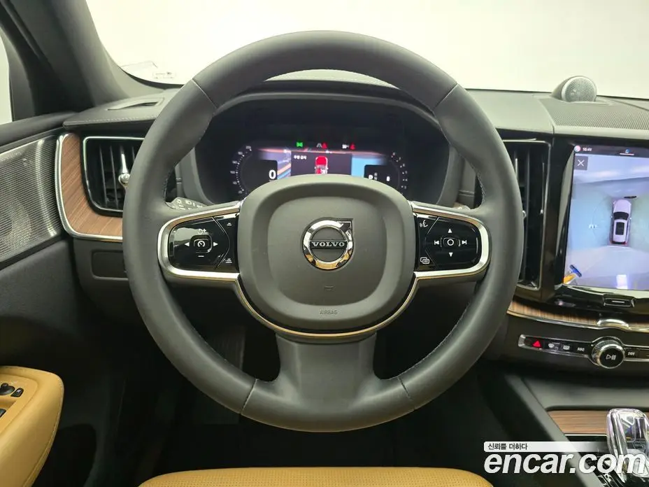 Volvo XC60 2024 2.0 АКПП, фото 8