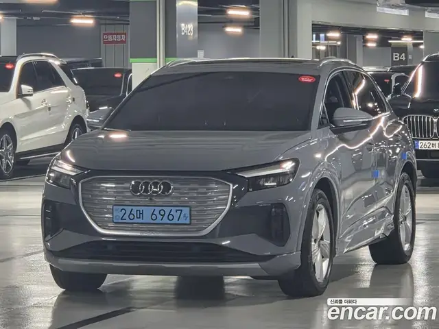 Audi Q4 e-tron, 2022, 122 605 км