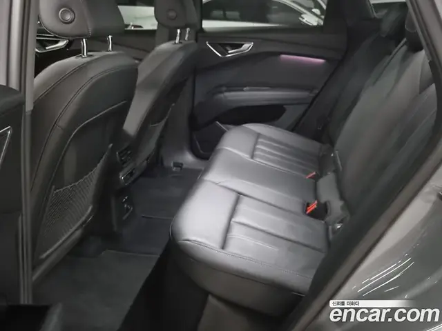 Audi Q4 e-tron 2022 АКПП, миниатюра 6
