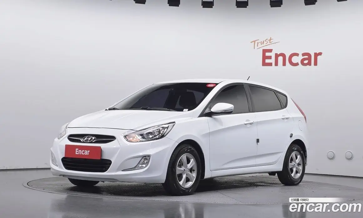Hyundai Accent 2013 1.6 АКПП, фото 1 Hyundai Accent 2013 1.6 АКПП, фото 1
