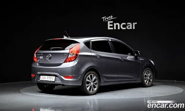 Hyundai Accent 2014 1.6 АКПП, миниатюра 2