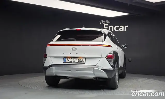 Hyundai Kona 2023 1.6 АКПП, миниатюра 4