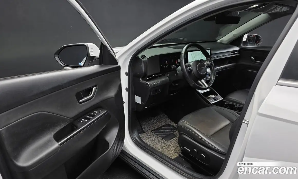 Hyundai Kona 2023 1.6 АКПП, фото 10