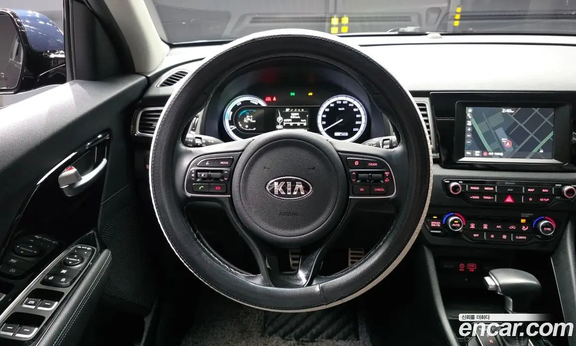Kia Niro 2017 1.6 АКПП, фото 18