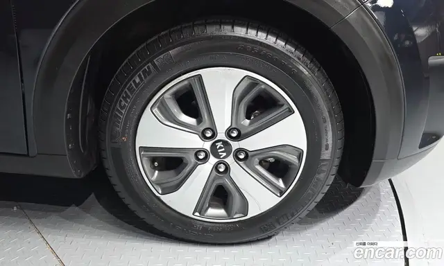 Kia Niro 2017 1.6 АКПП, миниатюра 6