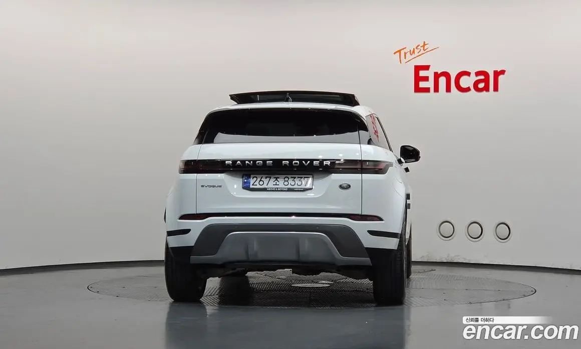Land Rover Range Rover Evoque 2023 2.0 АКПП, фото 4