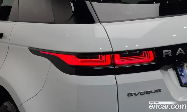 Land Rover Range Rover Evoque 2023 2.0 АКПП, миниатюра 9