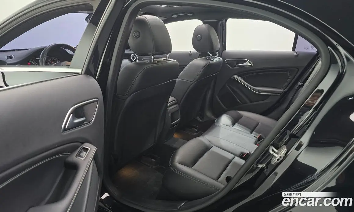Mercedes-Benz A-Class 2017 1.6 АКПП, фото 12