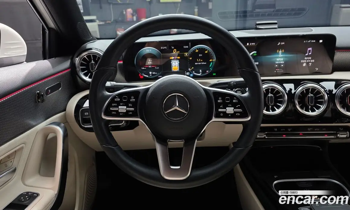 Mercedes-Benz A-Class 2022 2.0 АКПП, фото 20