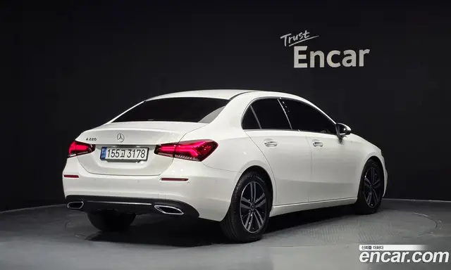 Mercedes-Benz A-Class 2022 2.0 АКПП, миниатюра 3