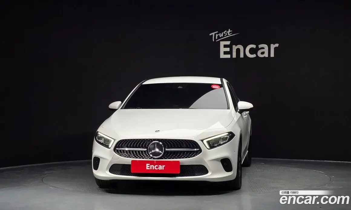Mercedes-Benz A-Class 2022 2.0 АКПП, фото 4