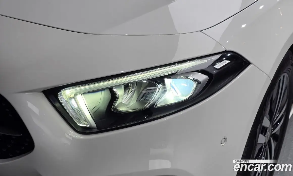 Mercedes-Benz A-Class 2022 2.0 АКПП, фото 8