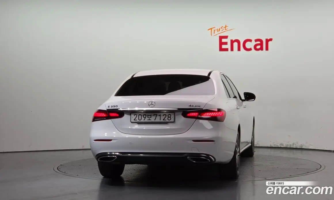 Mercedes-Benz E-Class 2022 2.0 АКПП, фото 4
