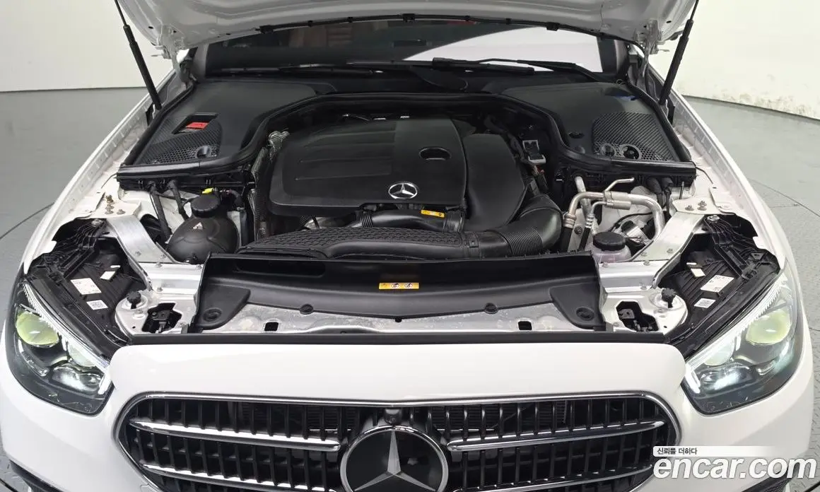 Mercedes-Benz E-Class 2022 2.0 АКПП, фото 6