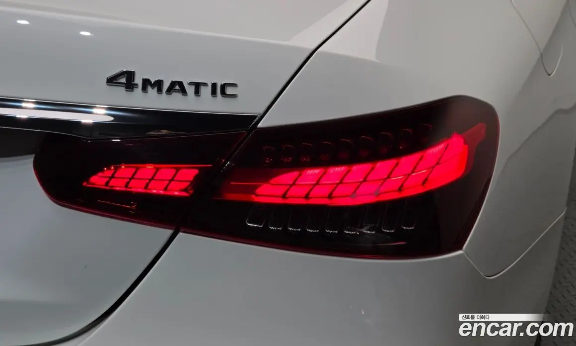 Mercedes-Benz E-Class 2022 2.0 АКПП, фото 9