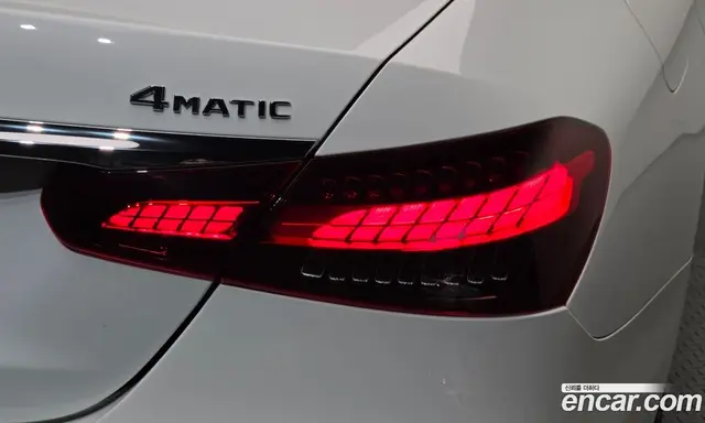 Mercedes-Benz E-Class 2022 2.0 АКПП, миниатюра 9
