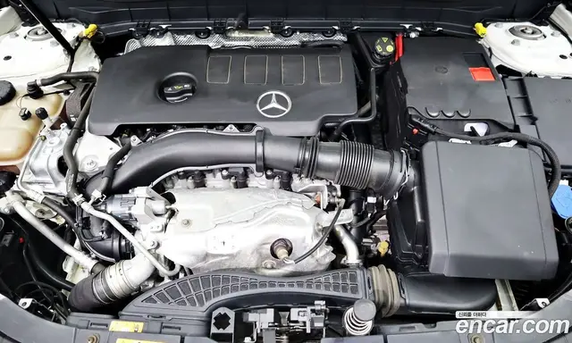 Mercedes-Benz GLB-Class 2021 2.0 АКПП, миниатюра 6