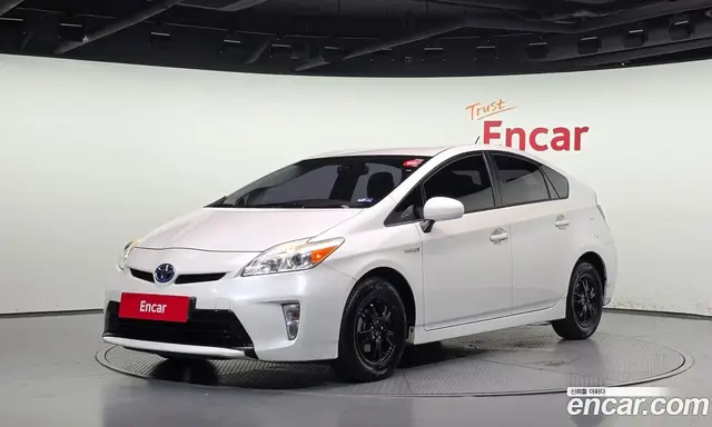 Toyota Prius, 2013, 118 811 км